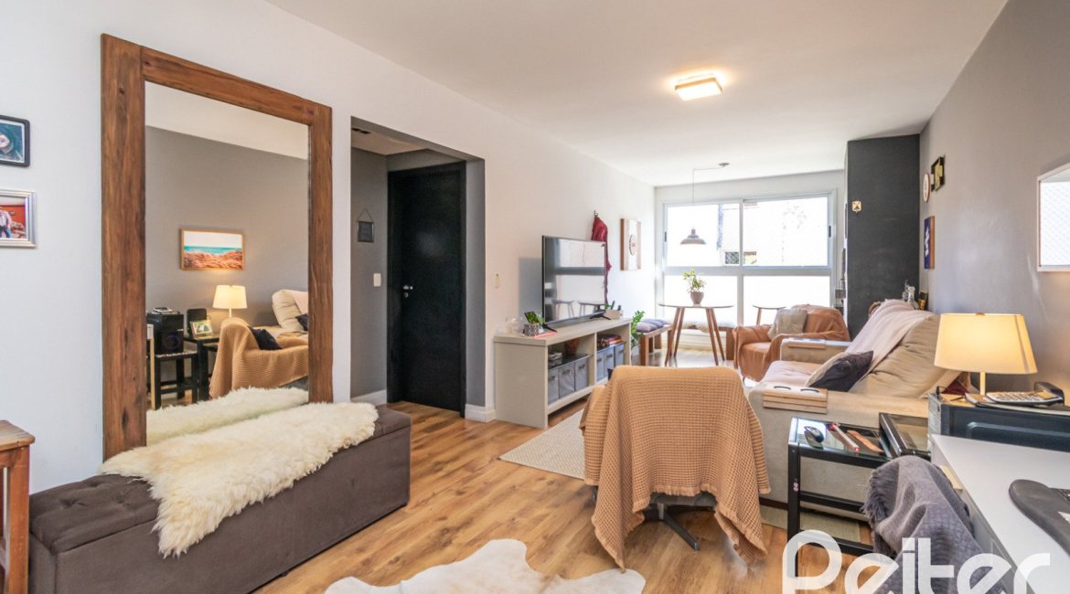 Apartamento à venda com 82m², 2 dormitórios, 1 suíte, 2 vagas, no bairro Ipanema em Porto Alegre