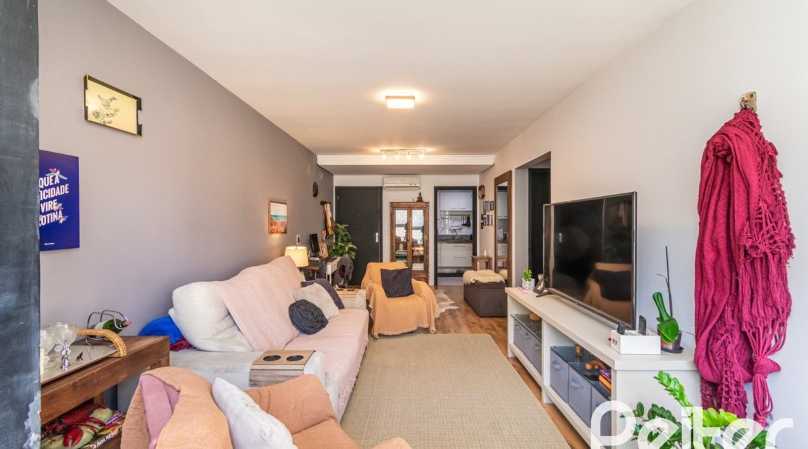 Apartamento à venda com 82m², 2 dormitórios, 1 suíte, 2 vagas, no bairro Ipanema em Porto Alegre