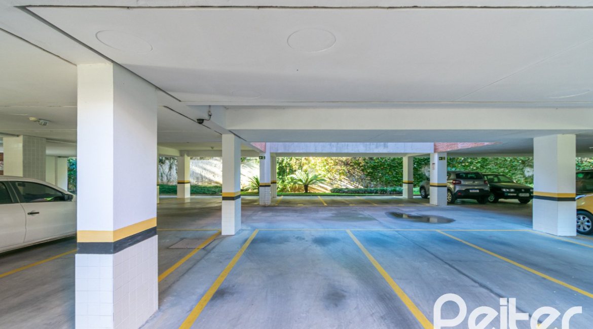 Apartamento à venda com 82m², 2 dormitórios, 1 suíte, 2 vagas, no bairro Ipanema em Porto Alegre