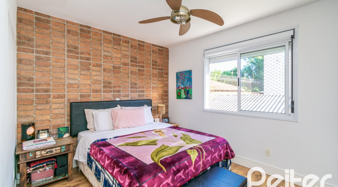 Apartamento à venda com 82m², 2 dormitórios, 1 suíte, 2 vagas, no bairro Ipanema em Porto Alegre