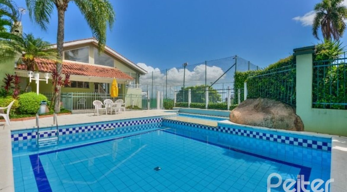 Casa em Condomínio à venda com 208m², 3 dormitórios, 1 suíte, 2 vagas, no bairro Tristeza em PORTO ALEGRE