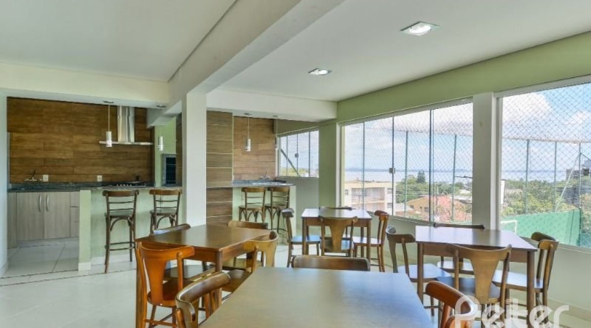 Casa em Condomínio à venda com 208m², 3 dormitórios, 1 suíte, 2 vagas, no bairro Tristeza em PORTO ALEGRE