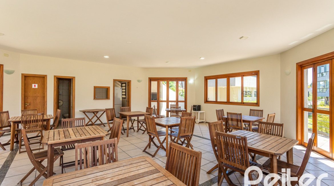 Apartamento à venda com 109m², 3 dormitórios, 1 suíte, 2 vagas, no bairro Tristeza em PORTO ALEGRE