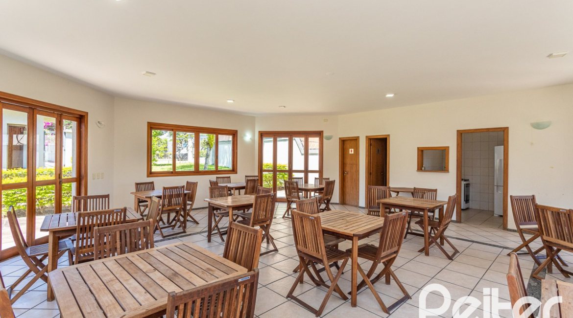 Apartamento à venda com 109m², 3 dormitórios, 1 suíte, 2 vagas, no bairro Tristeza em PORTO ALEGRE