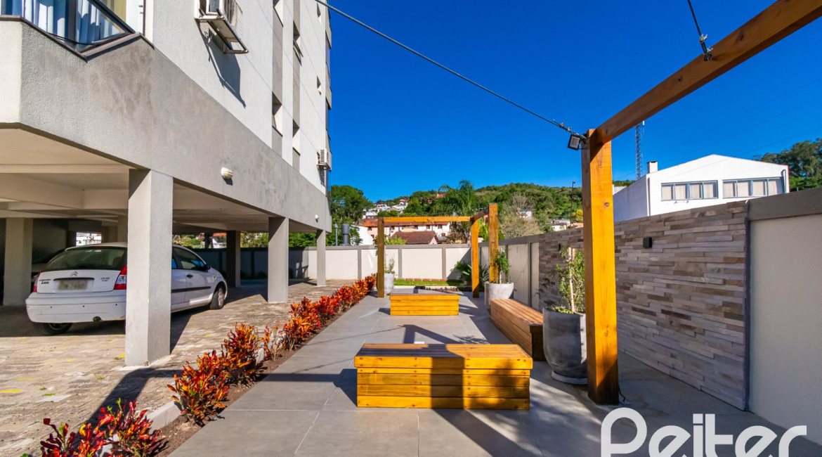 Apartamento à venda com 109m², 3 dormitórios, 1 suíte, 2 vagas, no bairro Tristeza em PORTO ALEGRE