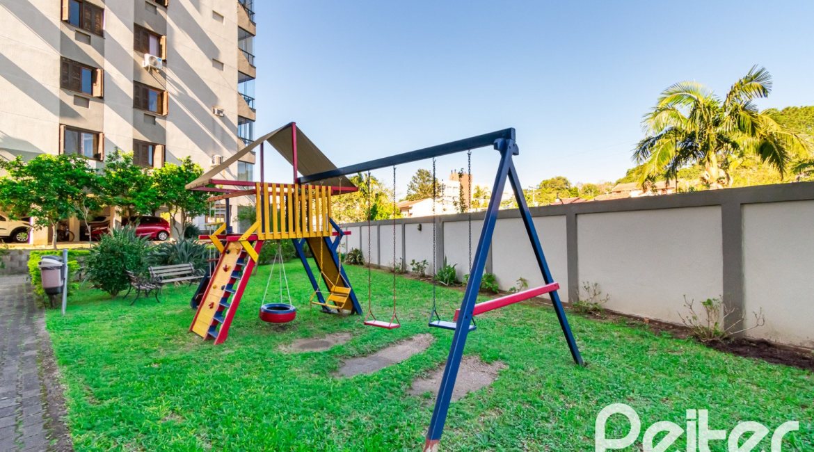 Apartamento à venda com 109m², 3 dormitórios, 1 suíte, 2 vagas, no bairro Tristeza em PORTO ALEGRE