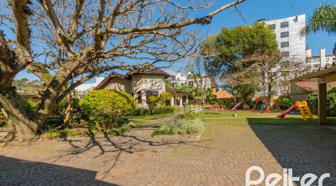 Apartamento à venda com 116m², 3 dormitórios, 1 suíte, 2 vagas, no bairro Tristeza em PORTO ALEGRE