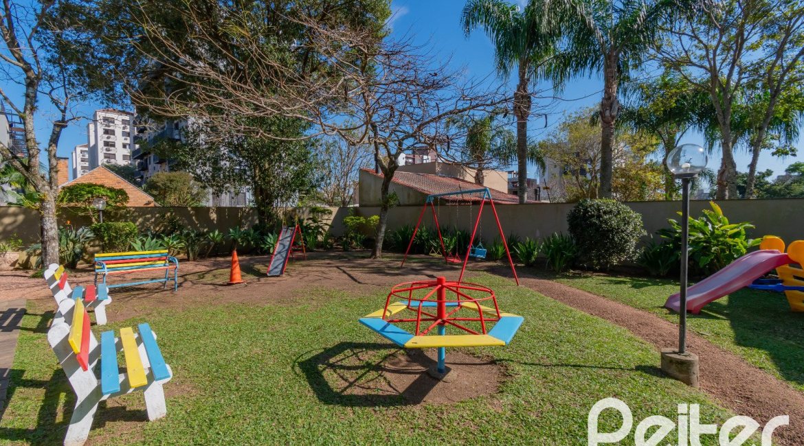 Apartamento à venda com 116m², 3 dormitórios, 1 suíte, 2 vagas, no bairro Tristeza em PORTO ALEGRE