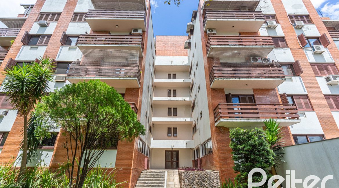 Apartamento à venda com 157m², 3 dormitórios, 1 suíte, 2 vagas, no bairro Tristeza em PORTO ALEGRE