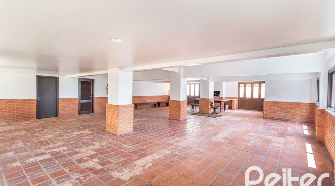 Apartamento à venda com 157m², 3 dormitórios, 1 suíte, 2 vagas, no bairro Tristeza em PORTO ALEGRE