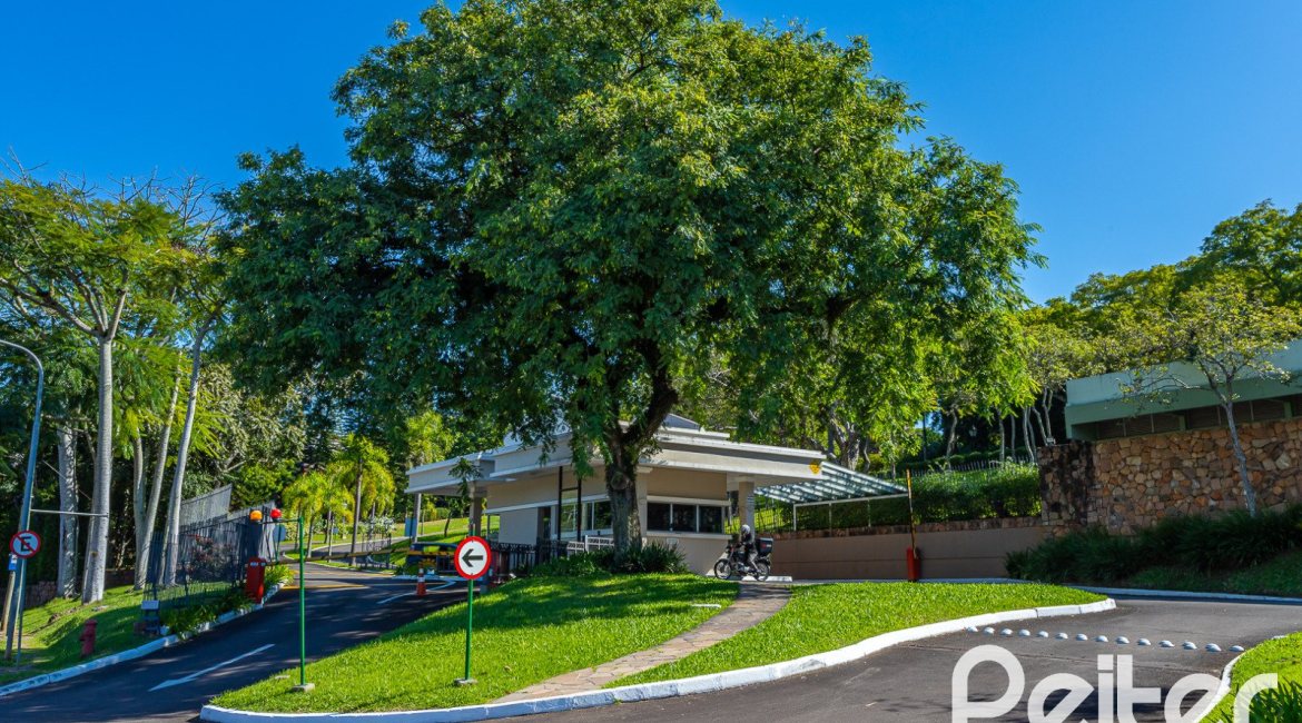  à venda, no bairro  em 