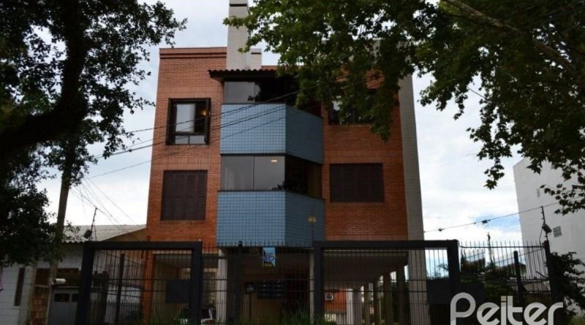 Cobertura à venda com 137m², 3 dormitórios, 2 vagas, no bairro Tristeza em Porto Alegre