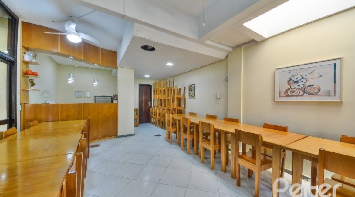 Apartamento à venda com 95m², 3 dormitórios, 1 suíte, 2 vagas, no bairro Tristeza em PORTO ALEGRE