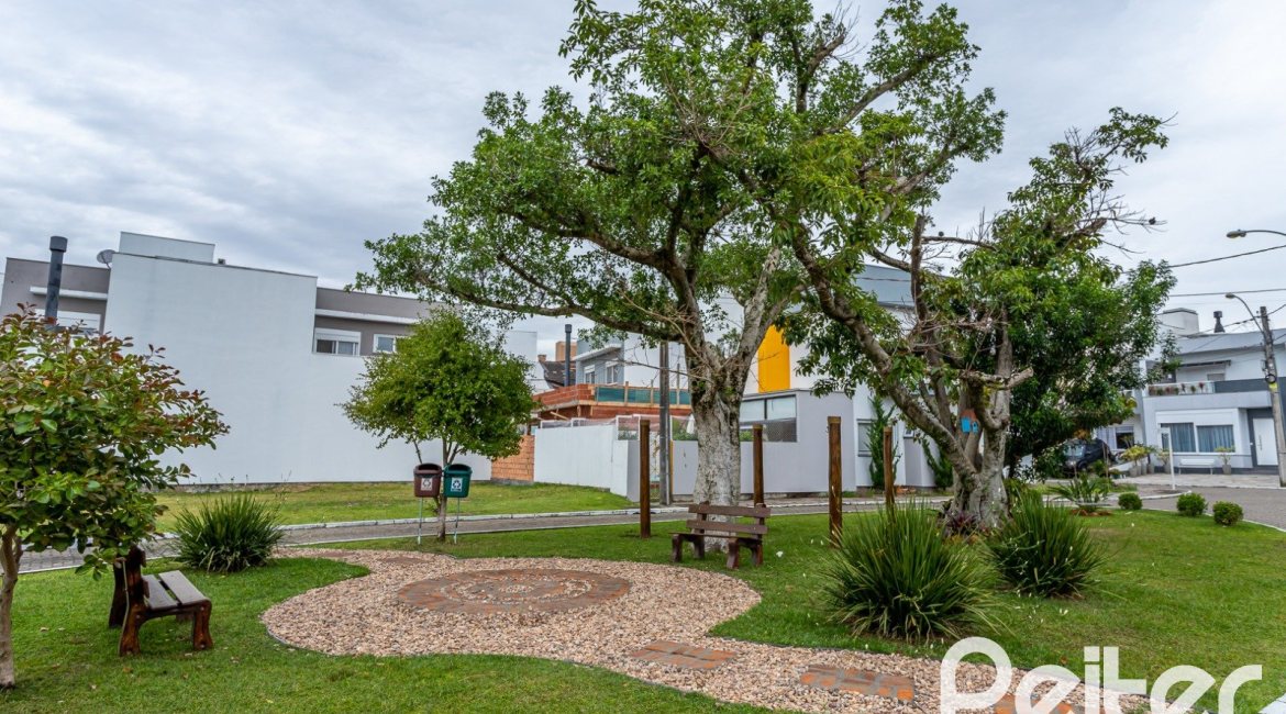 Casa em Condomínio à venda com 108m², 3 dormitórios, 2 suítes, 2 vagas, no bairro Hípica em PORTO ALEGRE