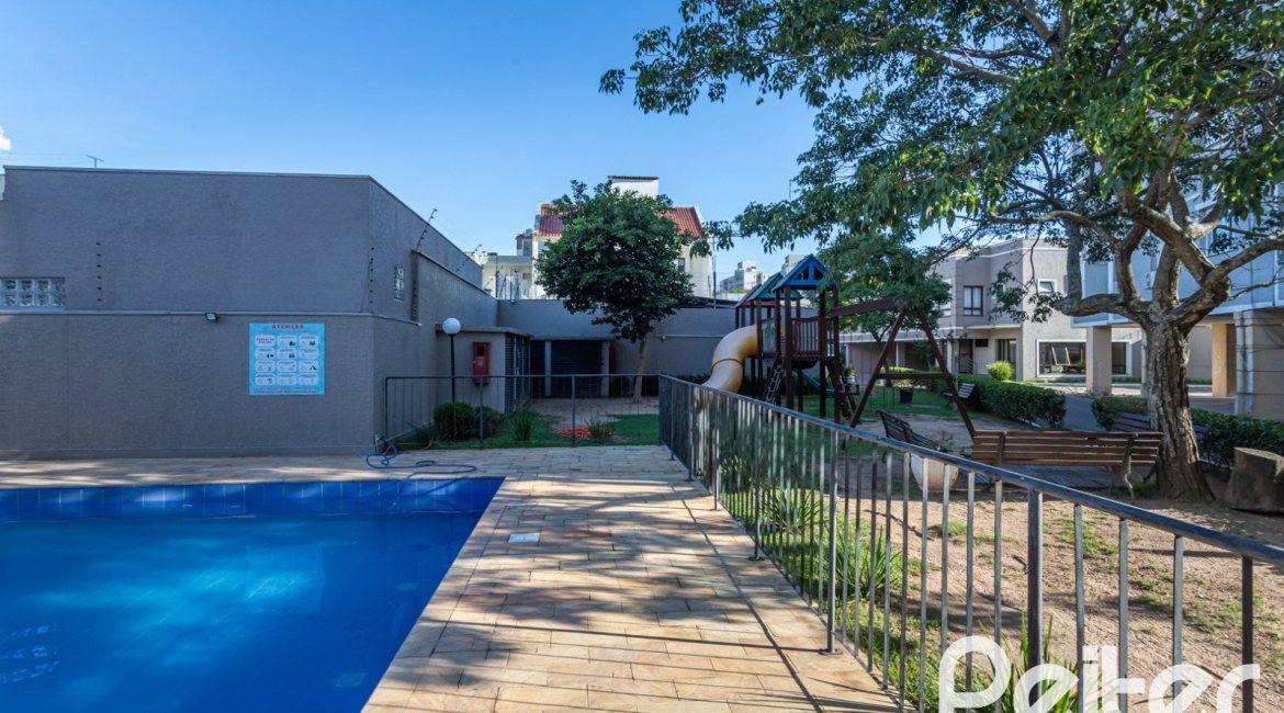 Apartamento à venda com 75m², 3 dormitórios, 1 suíte, 2 vagas, no bairro Tristeza em PORTO ALEGRE