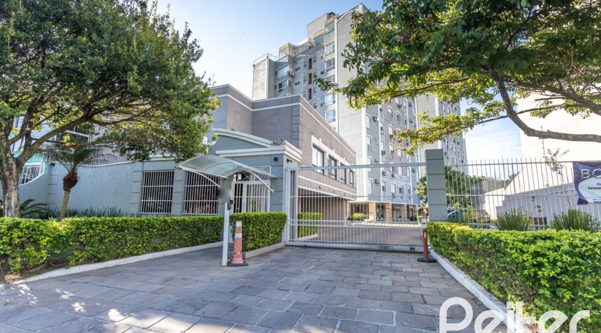 Apartamento à venda com 75m², 3 dormitórios, 1 suíte, 2 vagas, no bairro Tristeza em PORTO ALEGRE