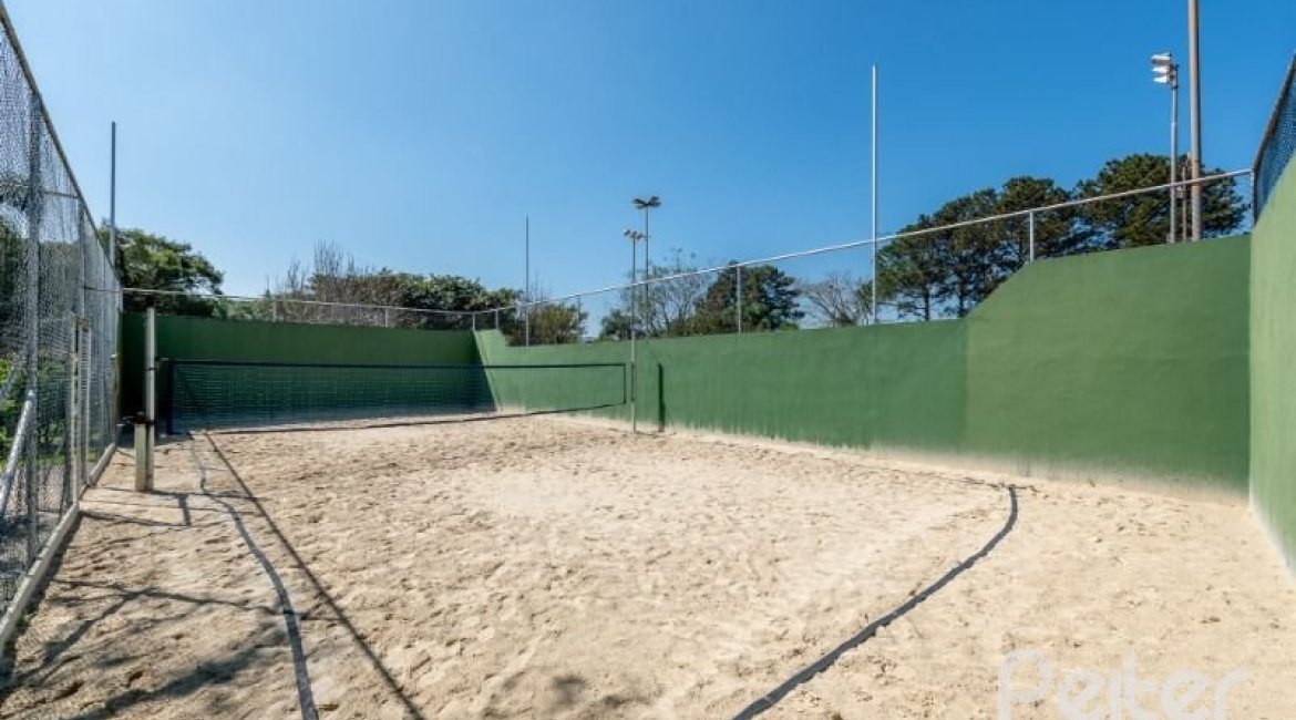 Casa em Condomínio à venda com 299m², 3 dormitórios, 1 suíte, 4 vagas, no bairro Cavalhada em PORTO ALEGRE