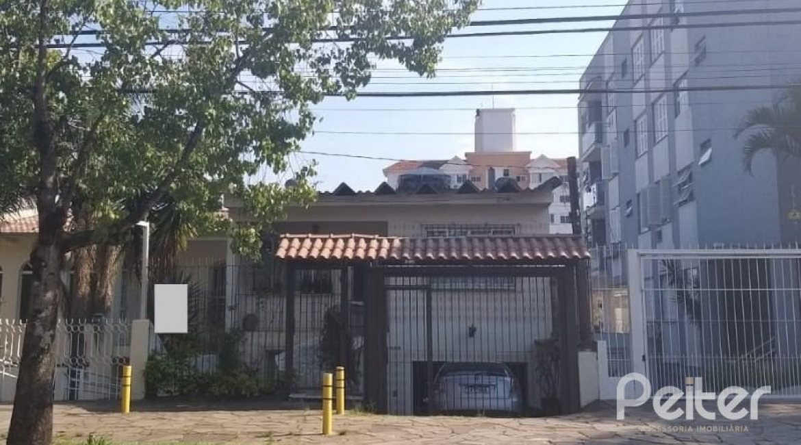 Terreno à venda com 319m², no bairro Tristeza em Porto Alegre