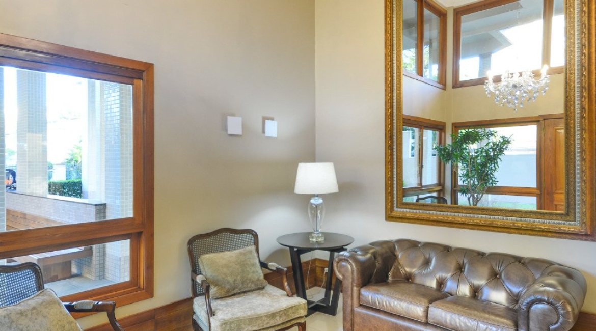 Apartamento à venda com 156m², 3 dormitórios, 1 suíte, 3 vagas, no bairro Tristeza em PORTO ALEGRE