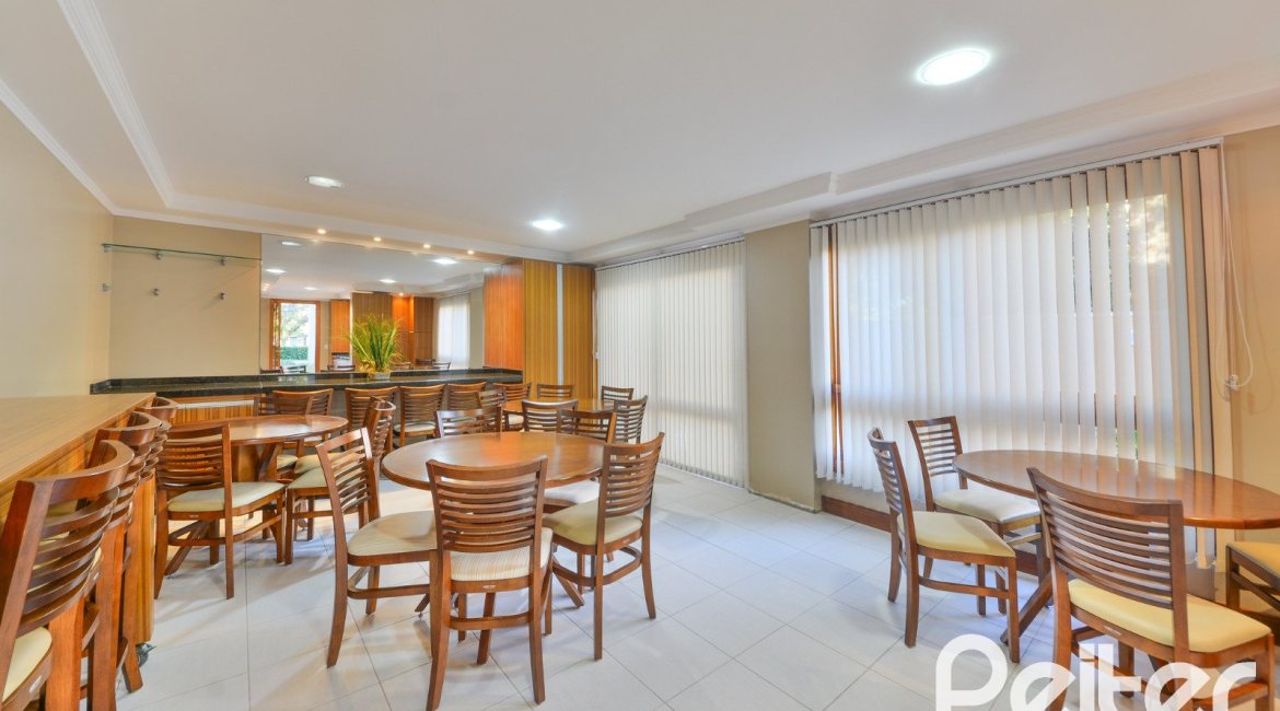 Apartamento à venda com 156m², 3 dormitórios, 1 suíte, 3 vagas, no bairro Tristeza em PORTO ALEGRE