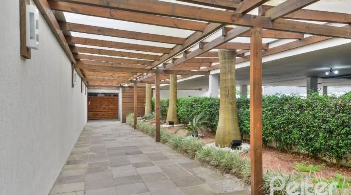 Apartamento à venda com 90m², 3 dormitórios, 1 suíte, 2 vagas, no bairro Tristeza em PORTO ALEGRE