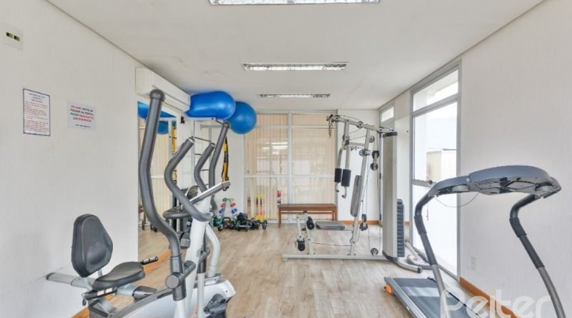 Apartamento à venda com 90m², 3 dormitórios, 1 suíte, 2 vagas, no bairro Tristeza em PORTO ALEGRE