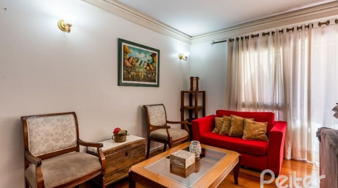 Casa em Condomínio à venda com 251m², 3 dormitórios, 1 suíte, 2 vagas, no bairro Ipanema em Porto Alegre