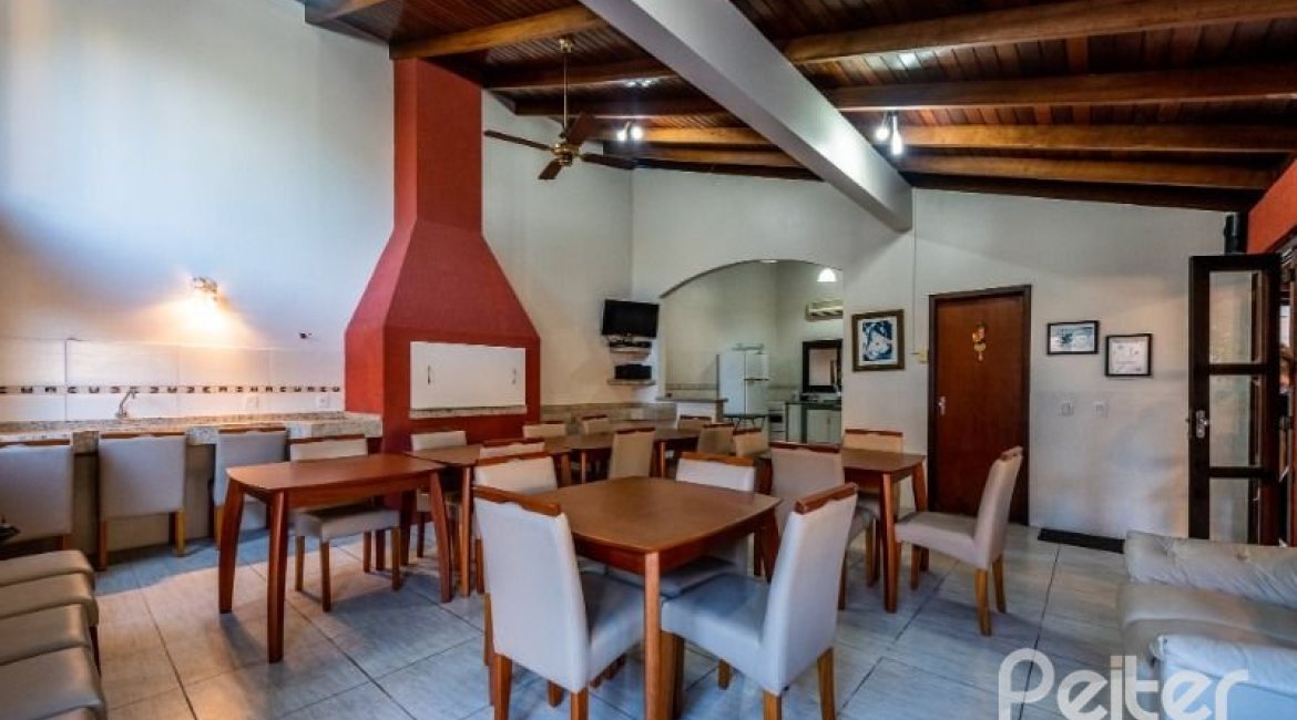 Casa em Condomínio à venda com 251m², 3 dormitórios, 1 suíte, 2 vagas, no bairro Ipanema em Porto Alegre