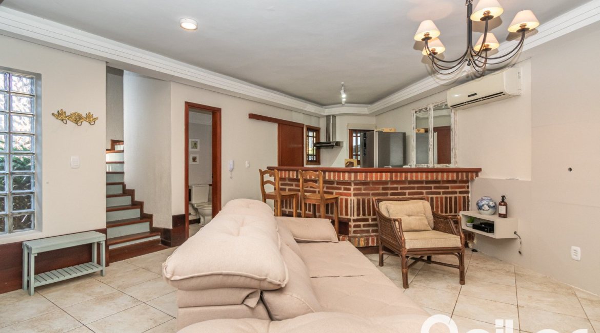 Casa em Condomínio à venda com 166m², 3 dormitórios, 1 suíte, 1 vaga, no bairro Jardim Isabel em Porto Alegre