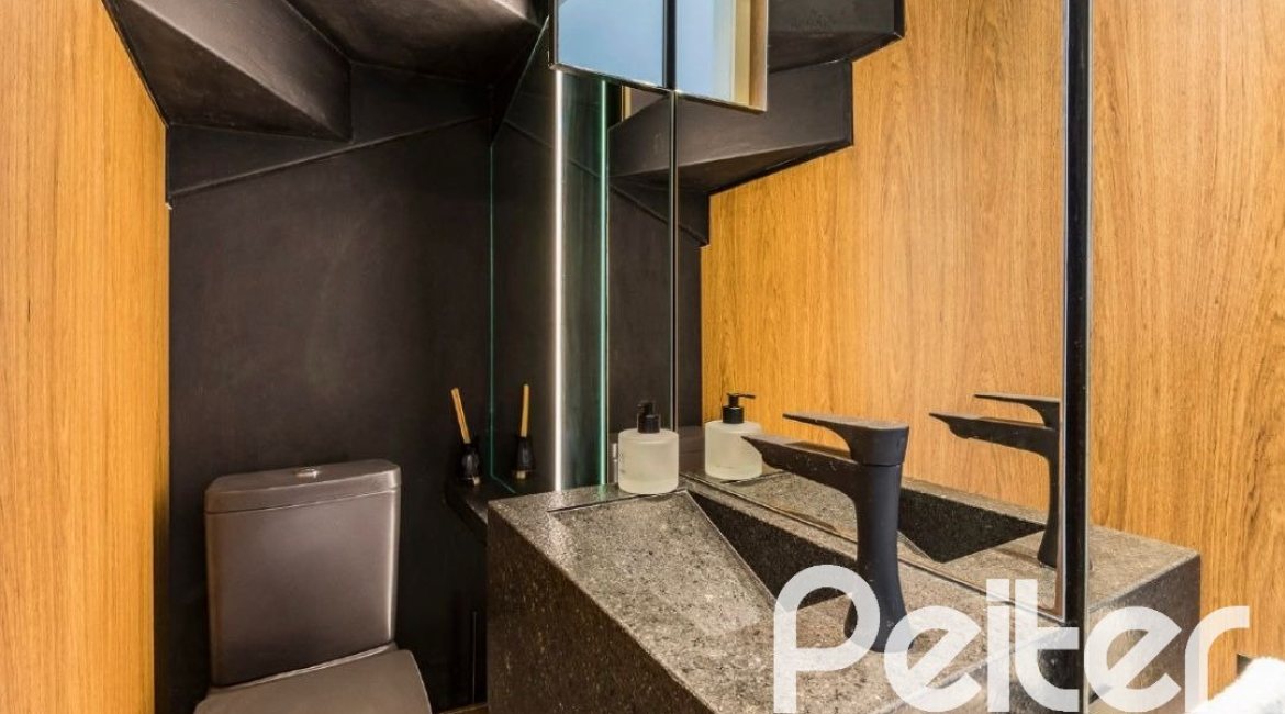 Casa em Condomínio à venda com 81m², 1 dormitório, 1 suíte, 2 vagas, no bairro Tristeza em Porto Alegre
