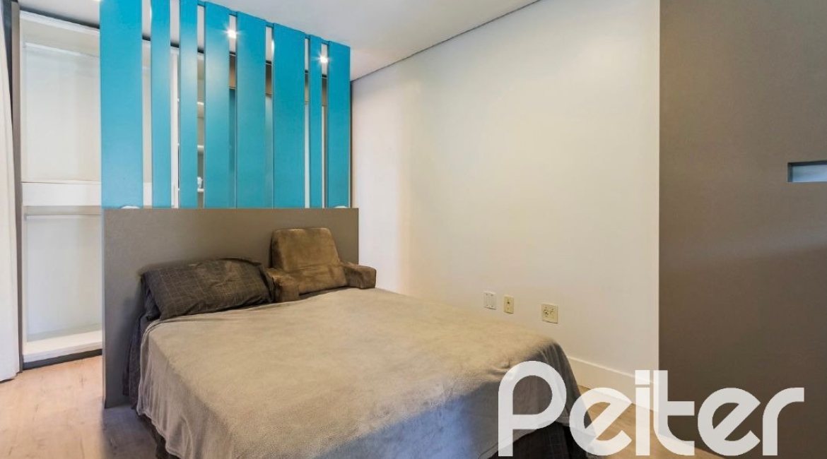 Casa em Condomínio à venda com 81m², 1 dormitório, 1 suíte, 2 vagas, no bairro Tristeza em Porto Alegre