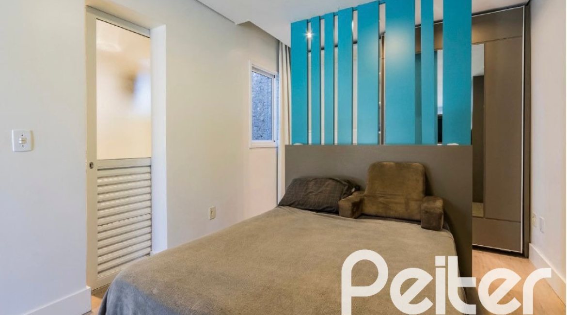 Casa em Condomínio à venda com 81m², 1 dormitório, 1 suíte, 2 vagas, no bairro Tristeza em Porto Alegre