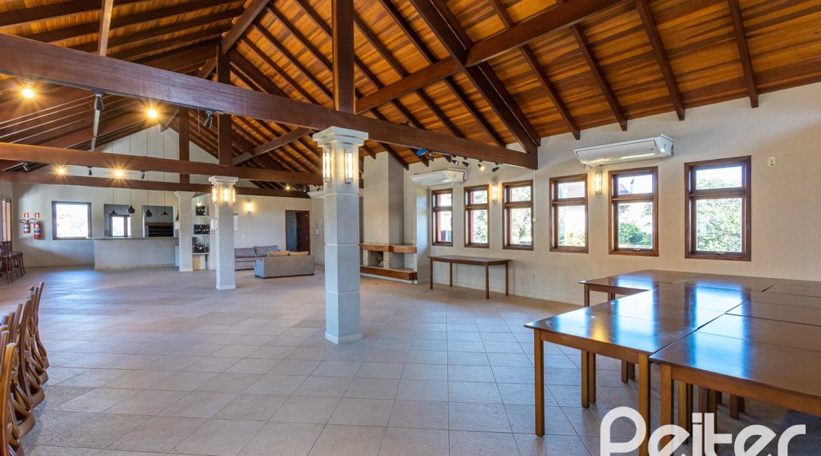 Casa em Condomínio à venda com 266m², 3 dormitórios, 3 suítes, 2 vagas, no bairro Hipica em PORTO ALEGRE