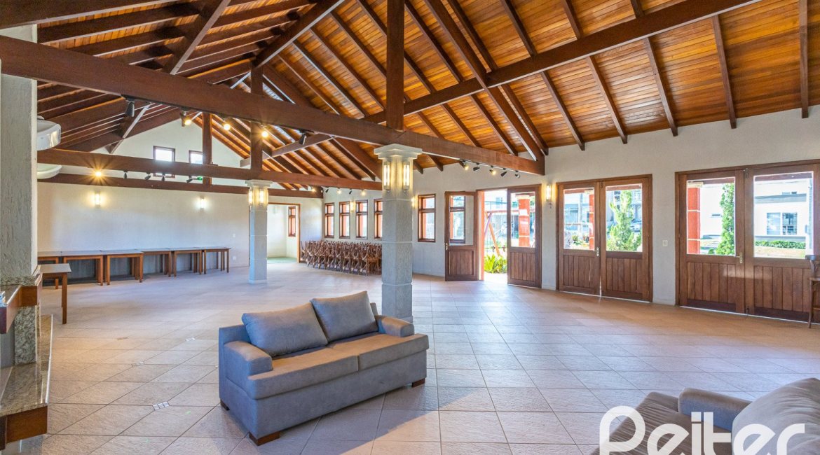 Casa em Condomínio à venda com 266m², 3 dormitórios, 3 suítes, 2 vagas, no bairro Hipica em PORTO ALEGRE