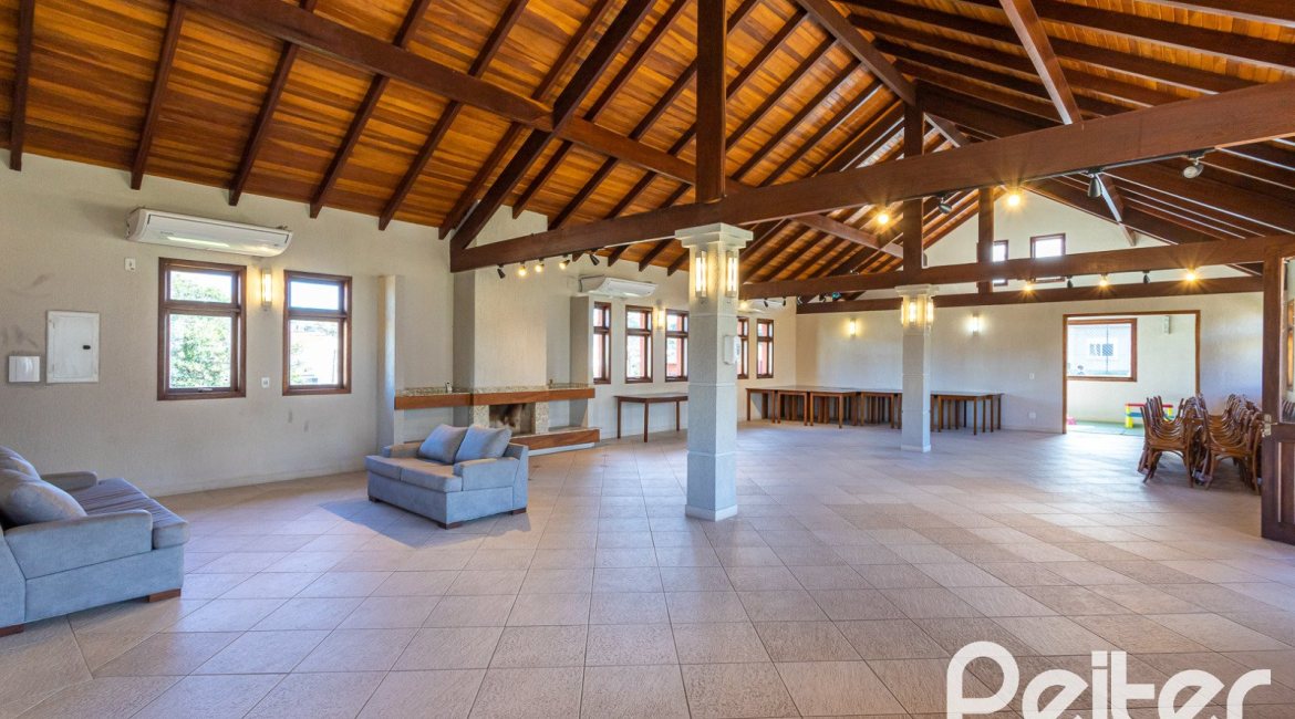 Casa em Condomínio à venda com 266m², 3 dormitórios, 3 suítes, 2 vagas, no bairro Hipica em PORTO ALEGRE