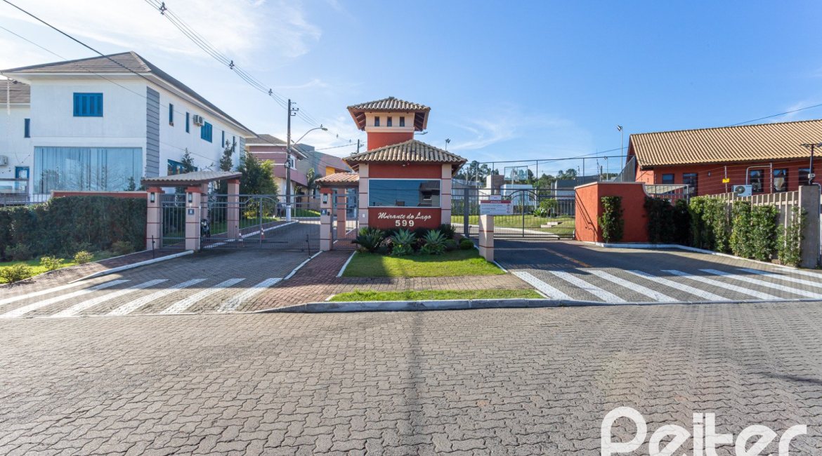 Casa em Condomínio à venda com 266m², 3 dormitórios, 3 suítes, 2 vagas, no bairro Hipica em PORTO ALEGRE