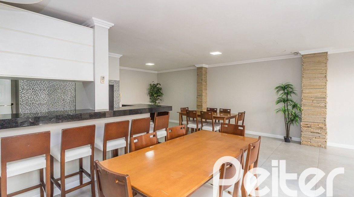 Cobertura à venda com 145m², 3 dormitórios, 1 suíte, 2 vagas, no bairro Tristeza em PORTO ALEGRE