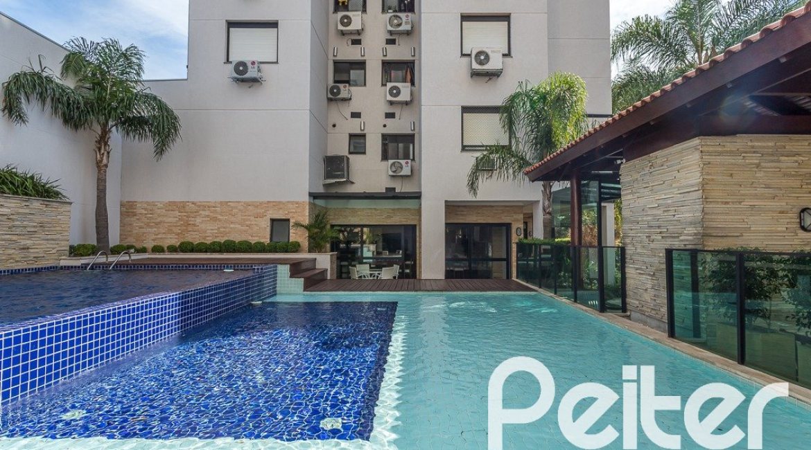 Cobertura à venda com 145m², 3 dormitórios, 1 suíte, 2 vagas, no bairro Tristeza em PORTO ALEGRE