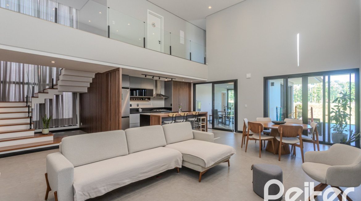 Casa em Condomínio à venda com 345m², 4 dormitórios, 4 suítes, 4 vagas, no bairro Alphaville em PORTO ALEGRE