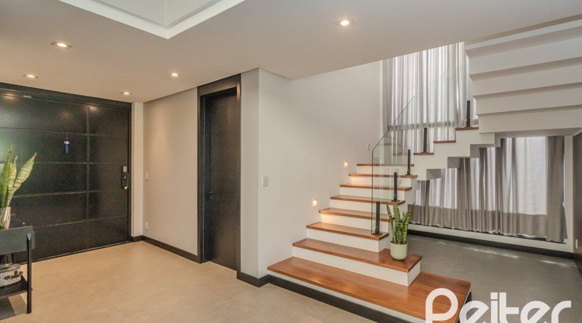Casa em Condomínio à venda com 345m², 4 dormitórios, 4 suítes, 4 vagas, no bairro Alphaville em PORTO ALEGRE