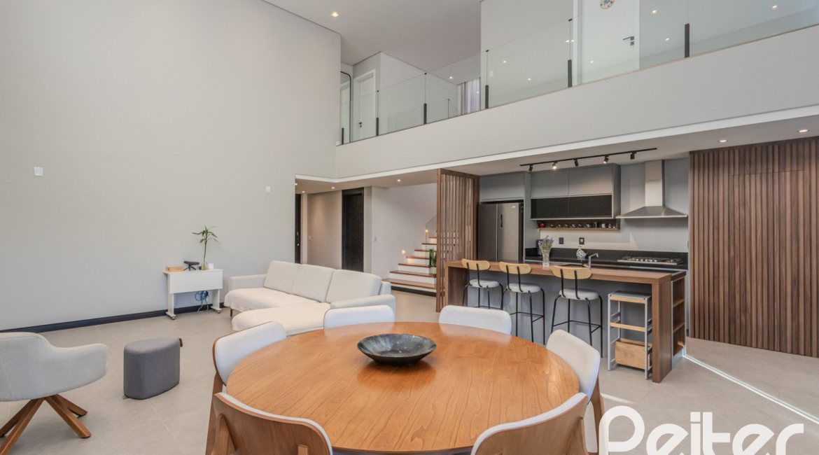 Casa em Condomínio à venda com 345m², 4 dormitórios, 4 suítes, 4 vagas, no bairro Alphaville em PORTO ALEGRE