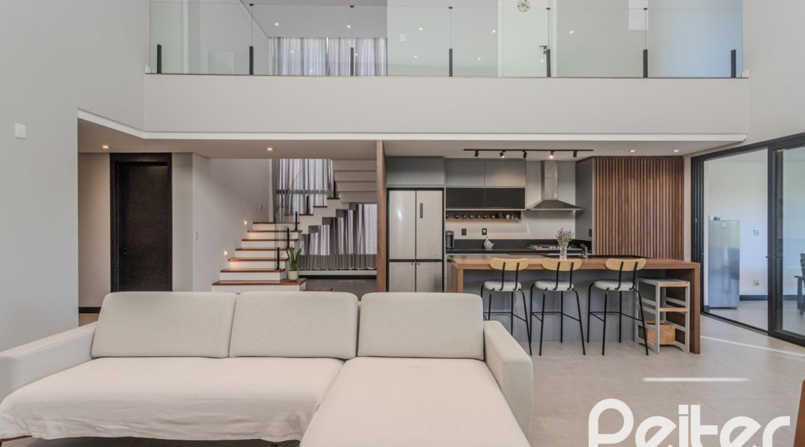 Casa em Condomínio à venda com 345m², 4 dormitórios, 4 suítes, 4 vagas, no bairro Alphaville em PORTO ALEGRE