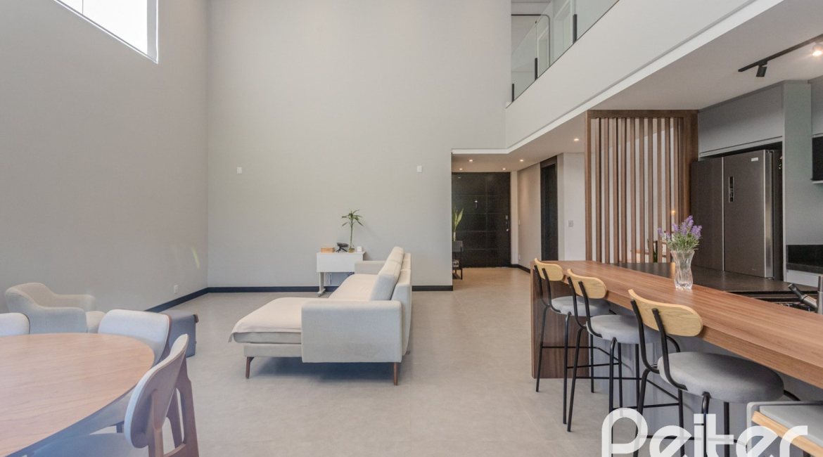Casa em Condomínio à venda com 345m², 4 dormitórios, 4 suítes, 4 vagas, no bairro Alphaville em PORTO ALEGRE