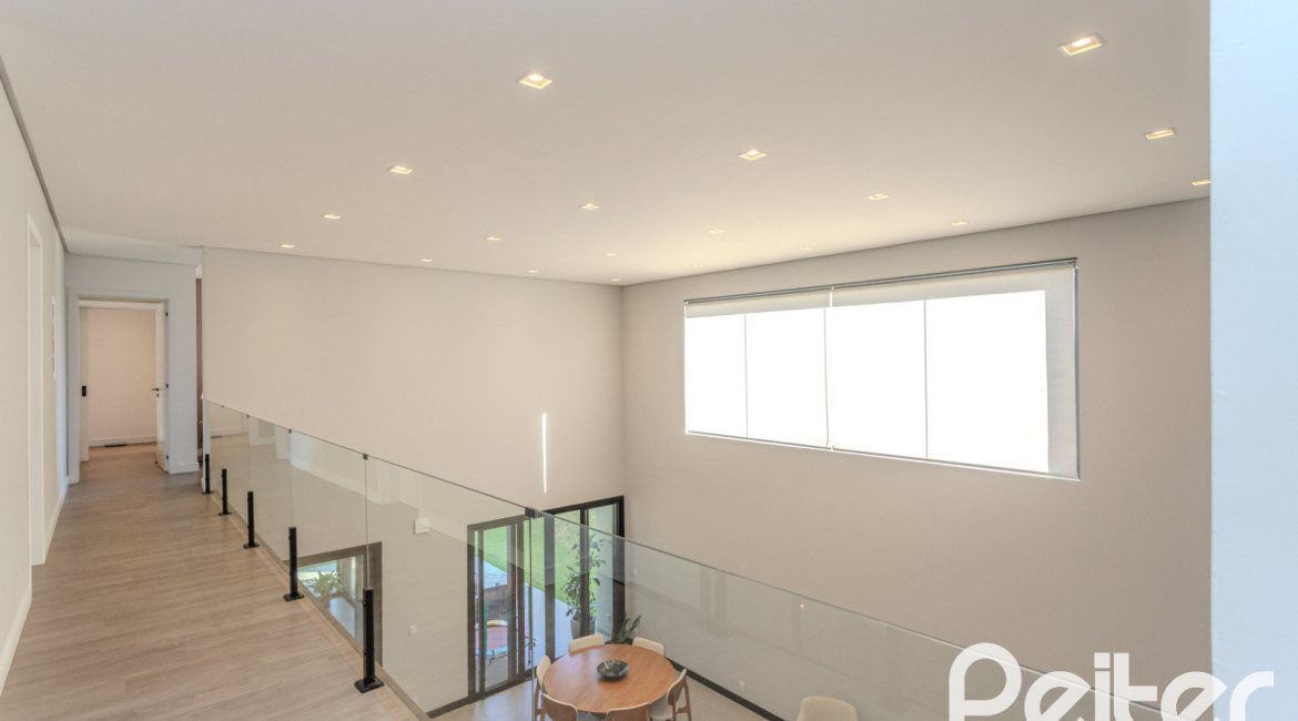 Casa em Condomínio à venda com 345m², 4 dormitórios, 4 suítes, 4 vagas, no bairro Alphaville em PORTO ALEGRE