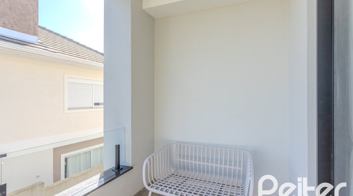 Casa em Condomínio à venda com 345m², 4 dormitórios, 4 suítes, 4 vagas, no bairro Alphaville em PORTO ALEGRE