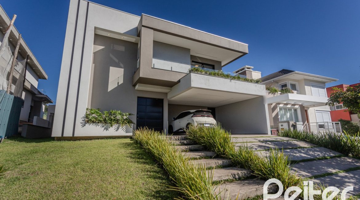 Casa em Condomínio à venda com 345m², 4 dormitórios, 4 suítes, 4 vagas, no bairro Alphaville em PORTO ALEGRE