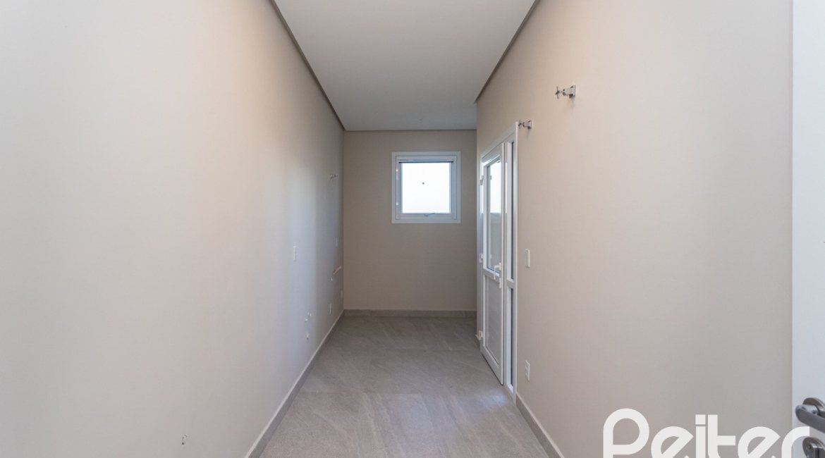 Casa em Condomínio à venda com 400m², 3 dormitórios, 3 suítes, 4 vagas, no bairro Alphaville em PORTO ALEGRE