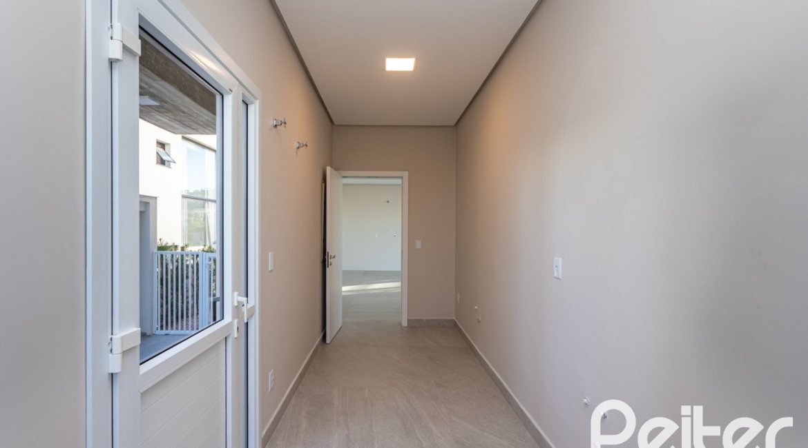 Casa em Condomínio à venda com 400m², 3 dormitórios, 3 suítes, 4 vagas, no bairro Alphaville em PORTO ALEGRE