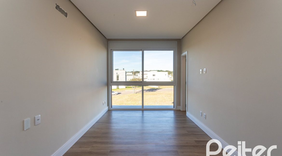 Casa em Condomínio à venda com 400m², 3 dormitórios, 3 suítes, 4 vagas, no bairro Alphaville em PORTO ALEGRE
