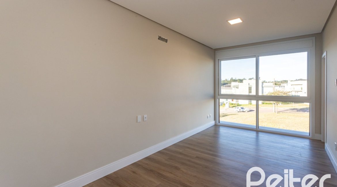 Casa em Condomínio à venda com 400m², 3 dormitórios, 3 suítes, 4 vagas, no bairro Alphaville em PORTO ALEGRE